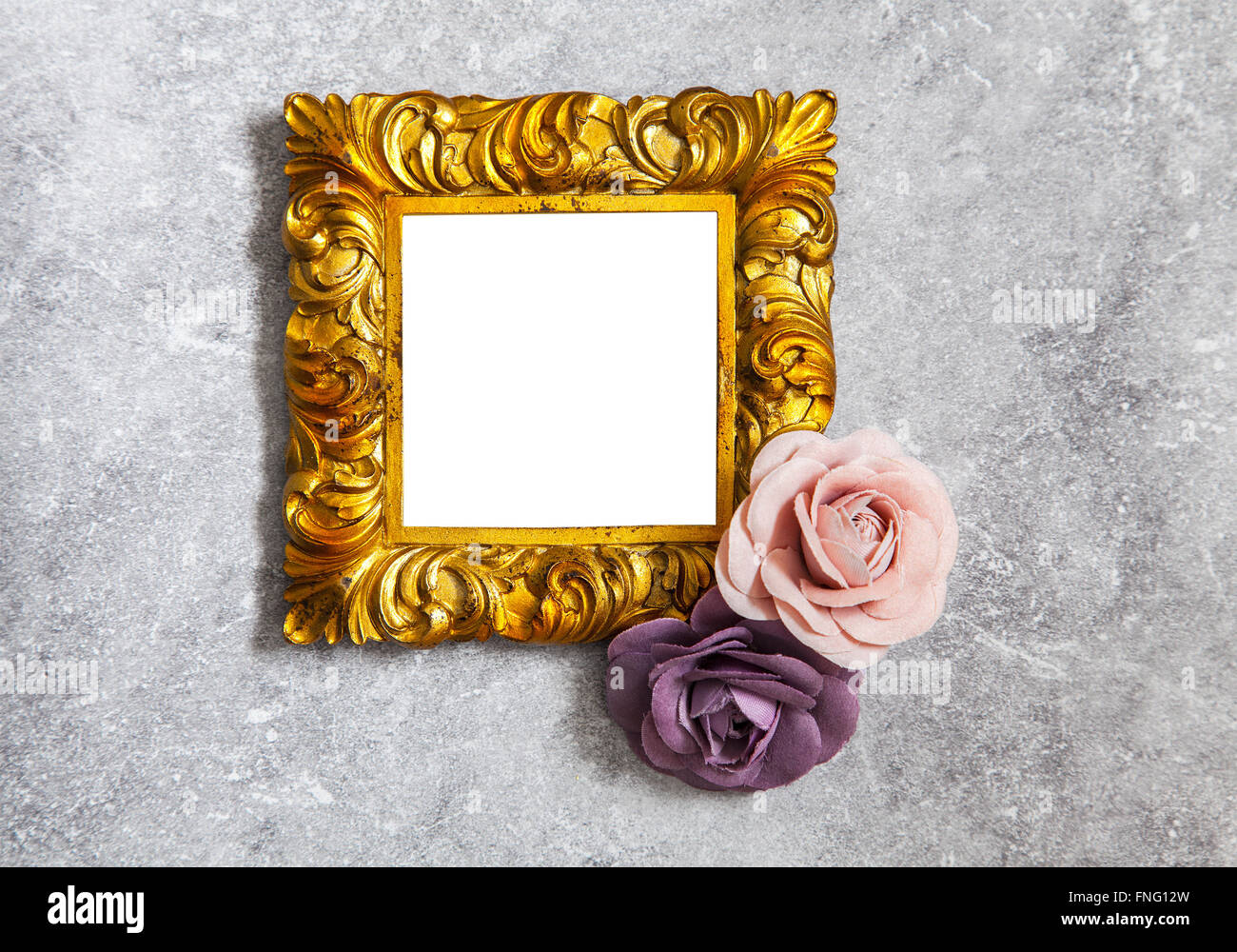 Image de télévision mise scène maquette avec cadre doré. Banque D'Images