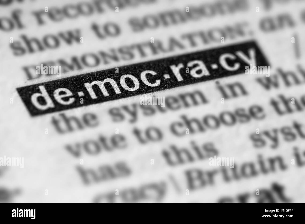 La démocratie mot Texte dans le dictionnaire Page Banque D'Images