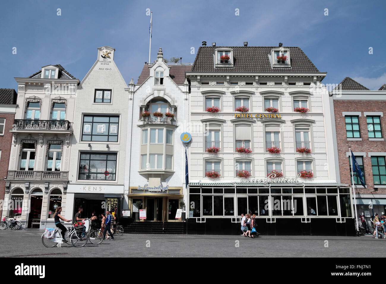 Le Golden Tulip Hotel Central dans le Grote Markt, Bosch, Pays-Bas. Banque D'Images