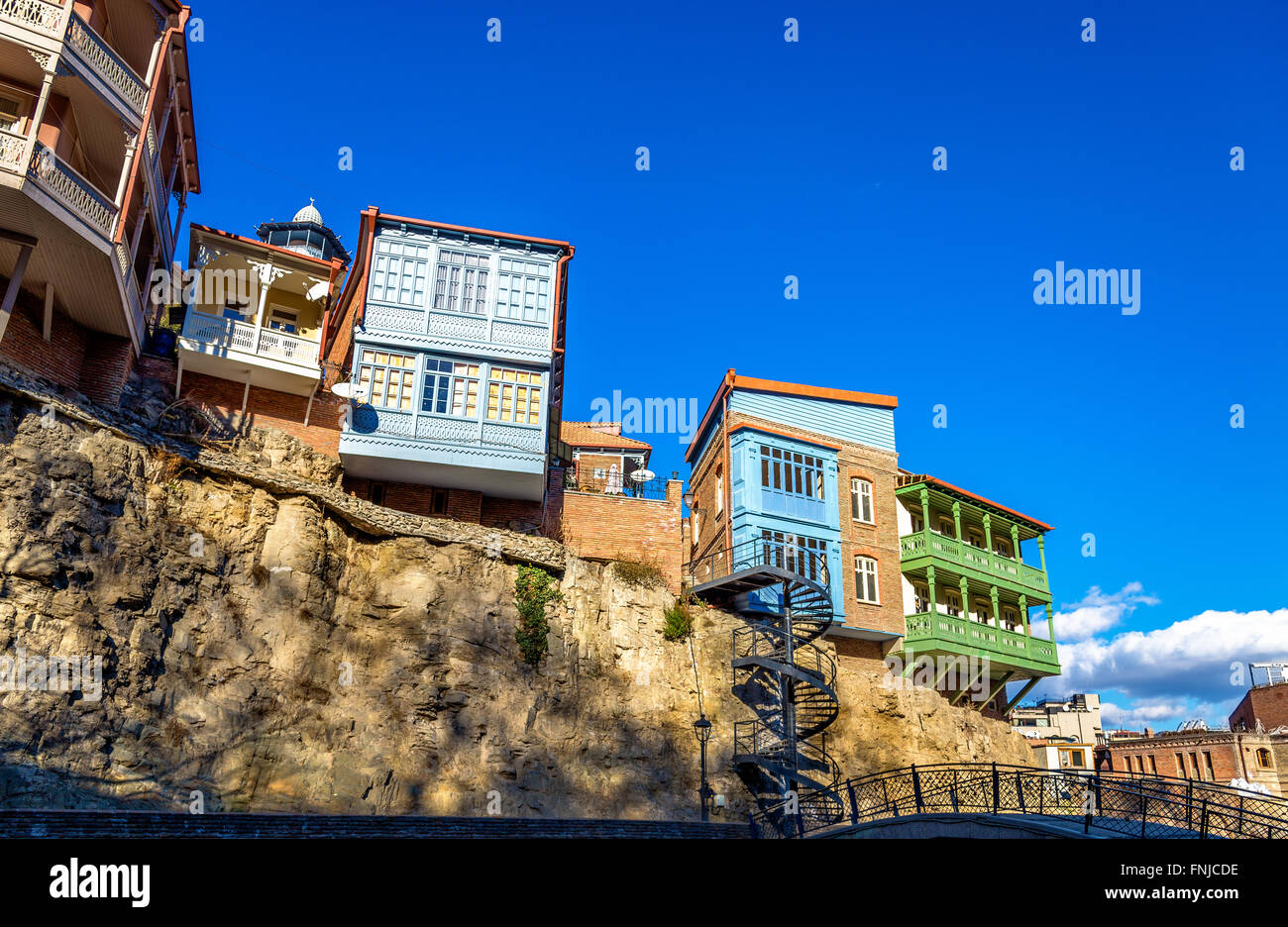 L'architecture géorgienne traditionnelle dans la vieille ville de Tbilissi Banque D'Images