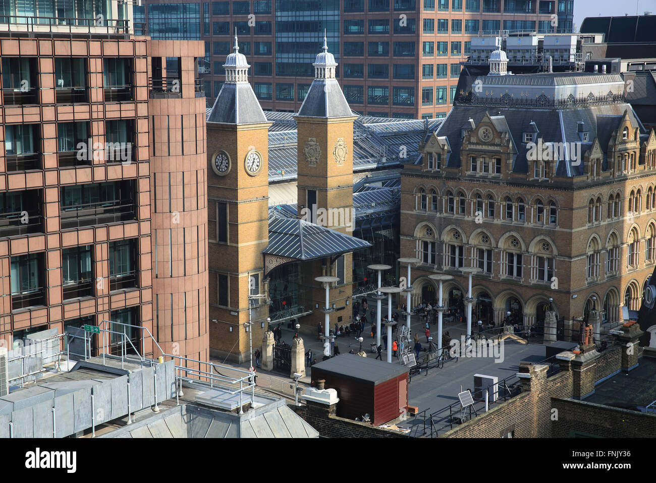 L'entrée latérale de la gare de Liverpool Street, à Liverpool Street, à Londres, Angleterre, RU Banque D'Images