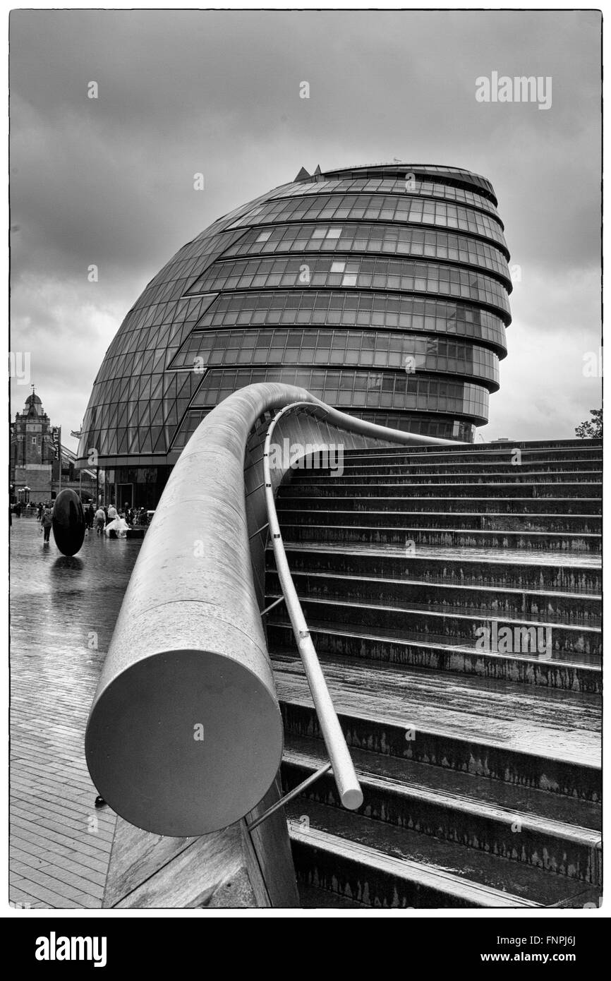 Point de ville de London, UK Bureaux du Conseil prises sous la pluie Banque D'Images