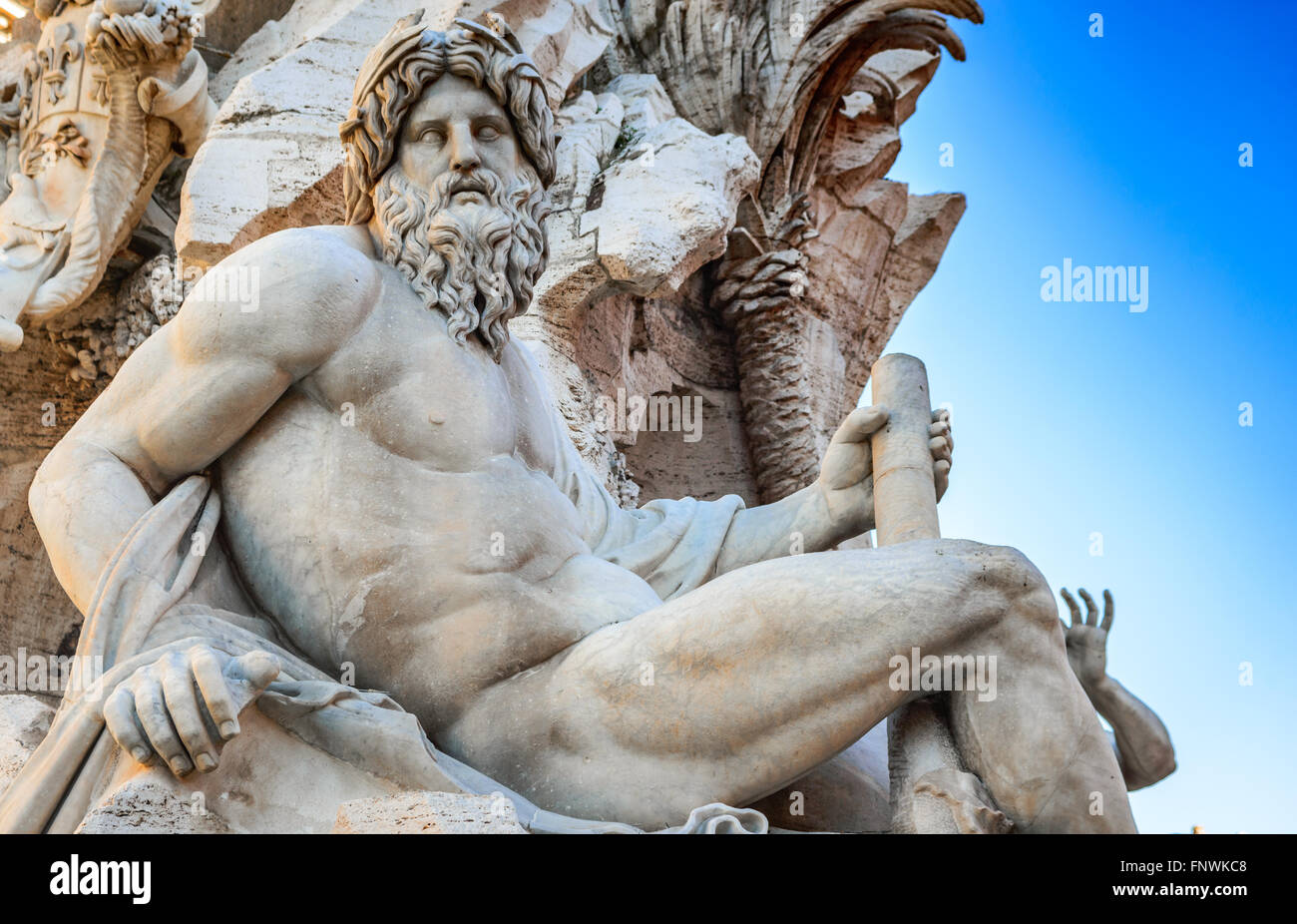 Rome, Italie. Détail de Fontana dei Quattro Fiumi avec rivières Gange statue. La place Navone est l'une des plus célèbres places de Rome Banque D'Images