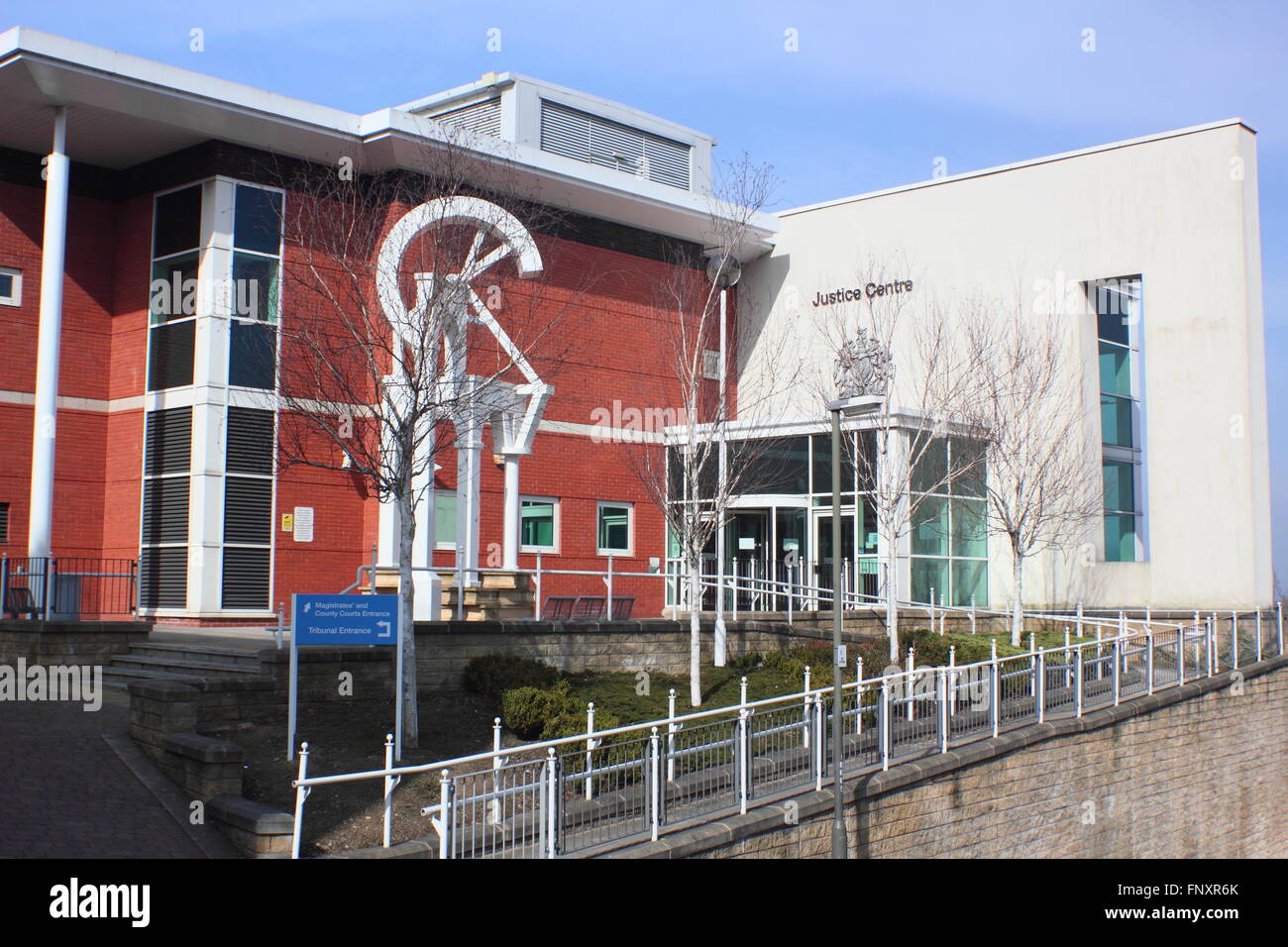 La Justice Centre à Chesterfield, Derbyshire incorporant Cour des magistrats de la Cour de comté, et de la famille centre d'audiences de tribunal,UK Banque D'Images