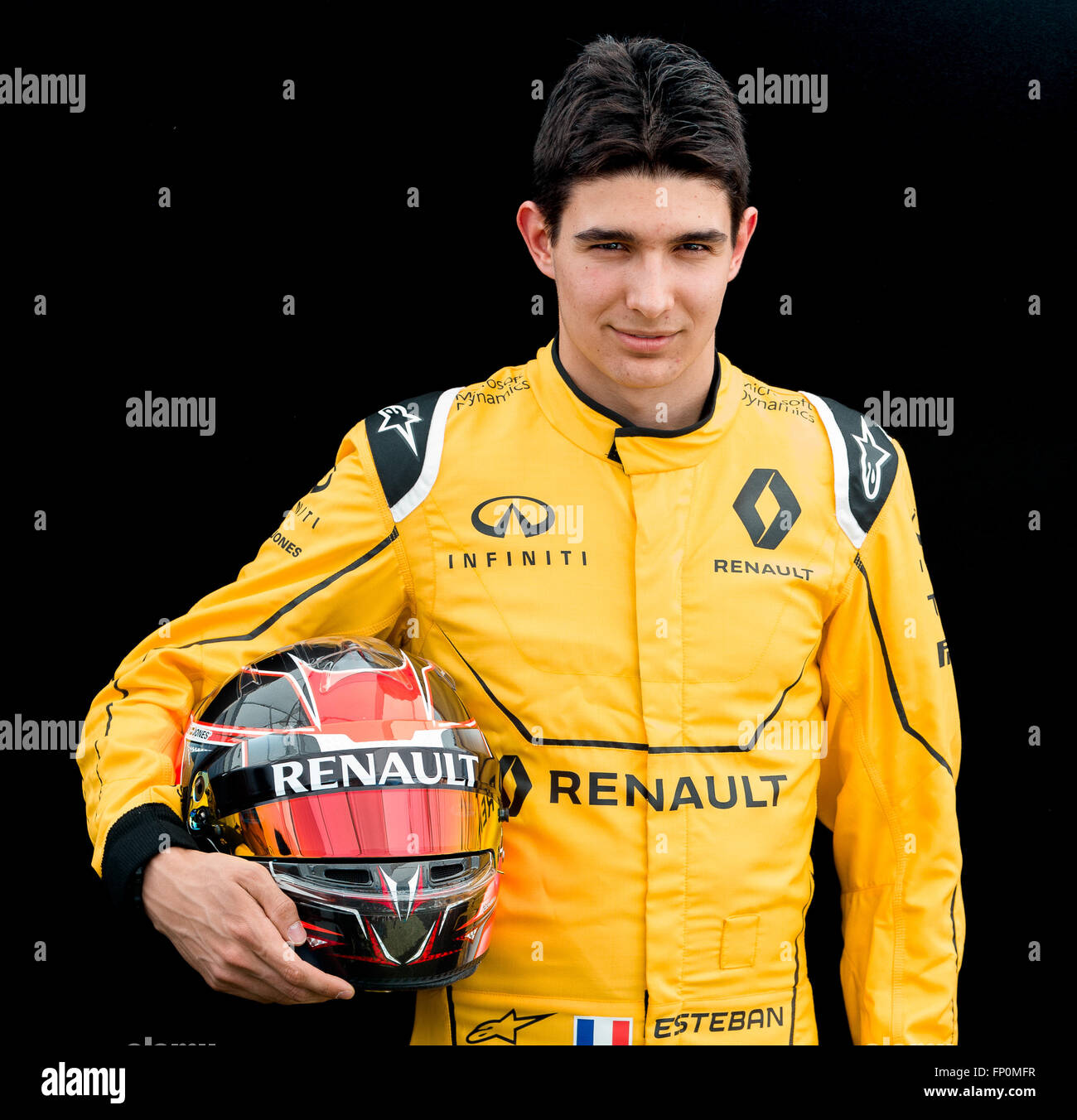 L'Albert Park, Melbourne, Australie. Mar 17, 2016. Esteban Ocon de Renault Sport F1 Team sur le portrait des conducteurs avant la session 2016 Australian Grand Prix de Formule 1 à l'Albert Park, Melbourne, Australie. Bas Sydney/Cal Sport Media/Alamy Live News Banque D'Images