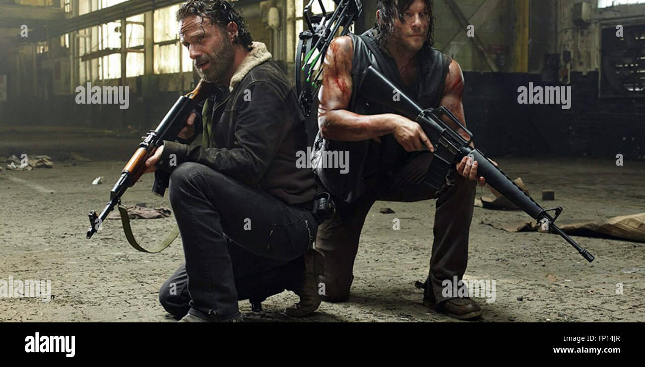 The Walking Dead est une série télévisée d'horreur américain développé par Frank Darabont, basé sur la série de bande dessinée du même nom de Robert Kirkman. Cette photo est pour un usage éditorial uniquement et est l'auteur de la société film et/ou le photographe attribué par le film ou la société de production et ne peut être reproduite que par des publications dans le cadre de la promotion du film ci-dessus. Un crédit obligatoire pour l'entreprise de film est nécessaire. Le photographe devrait également être portés lorsqu'il est connu. Banque D'Images