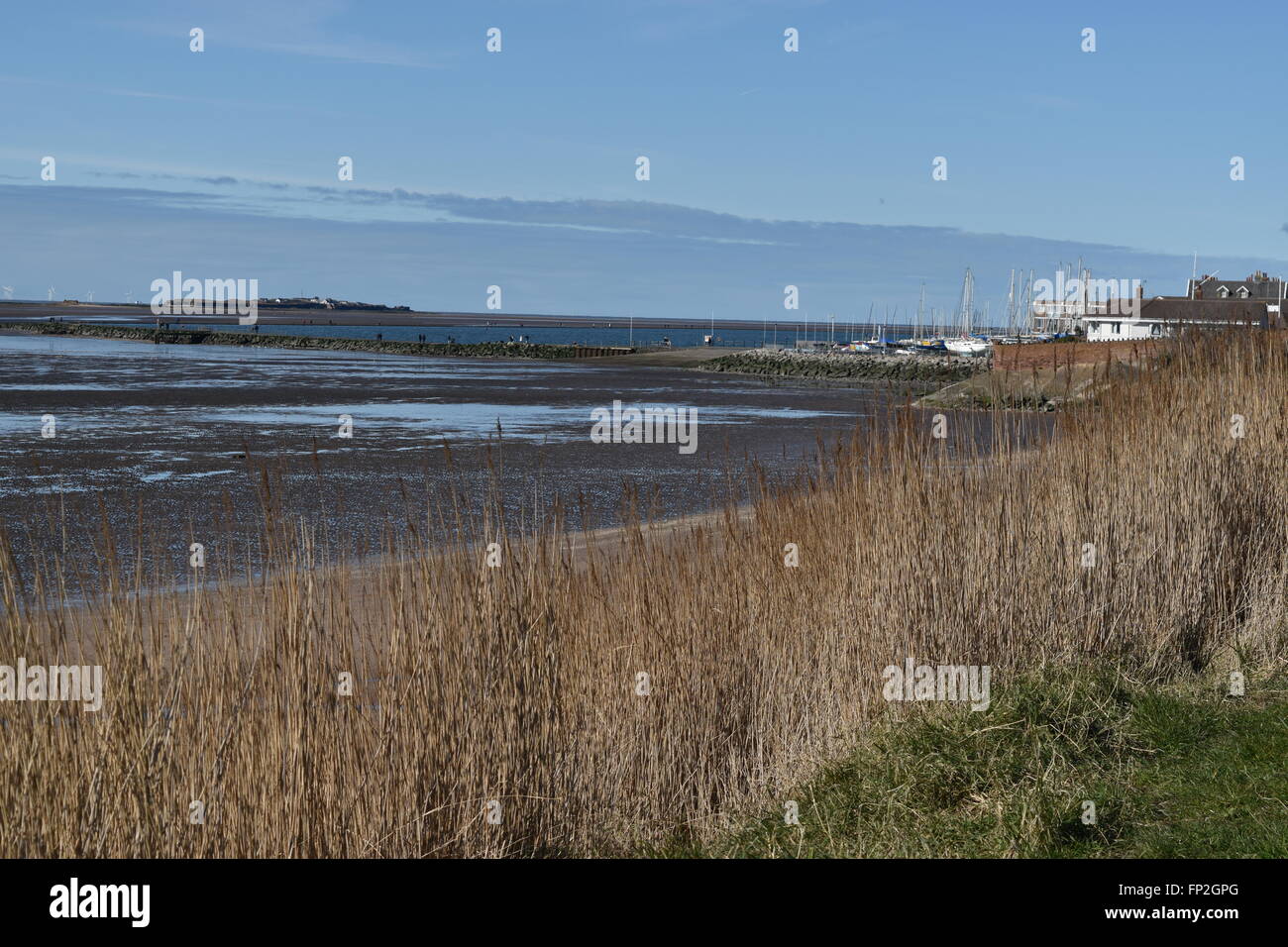 Plage Caldy, Wirral, Merseyside, regardant vers l'Ouest et l'Île Hilbre Kirby Banque D'Images