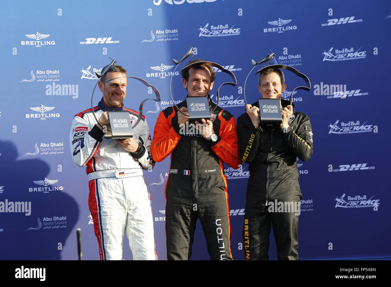 Gagnants de la Red Bull Air Race Mars 2016 Nicolas Ivanoff de France 1ère place (C), Matthias Dolderer d'Allemagne 2e place (L), Banque D'Images