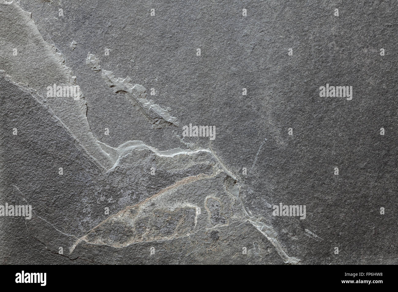 Dark slate fissuré, pierre fond. Banque D'Images