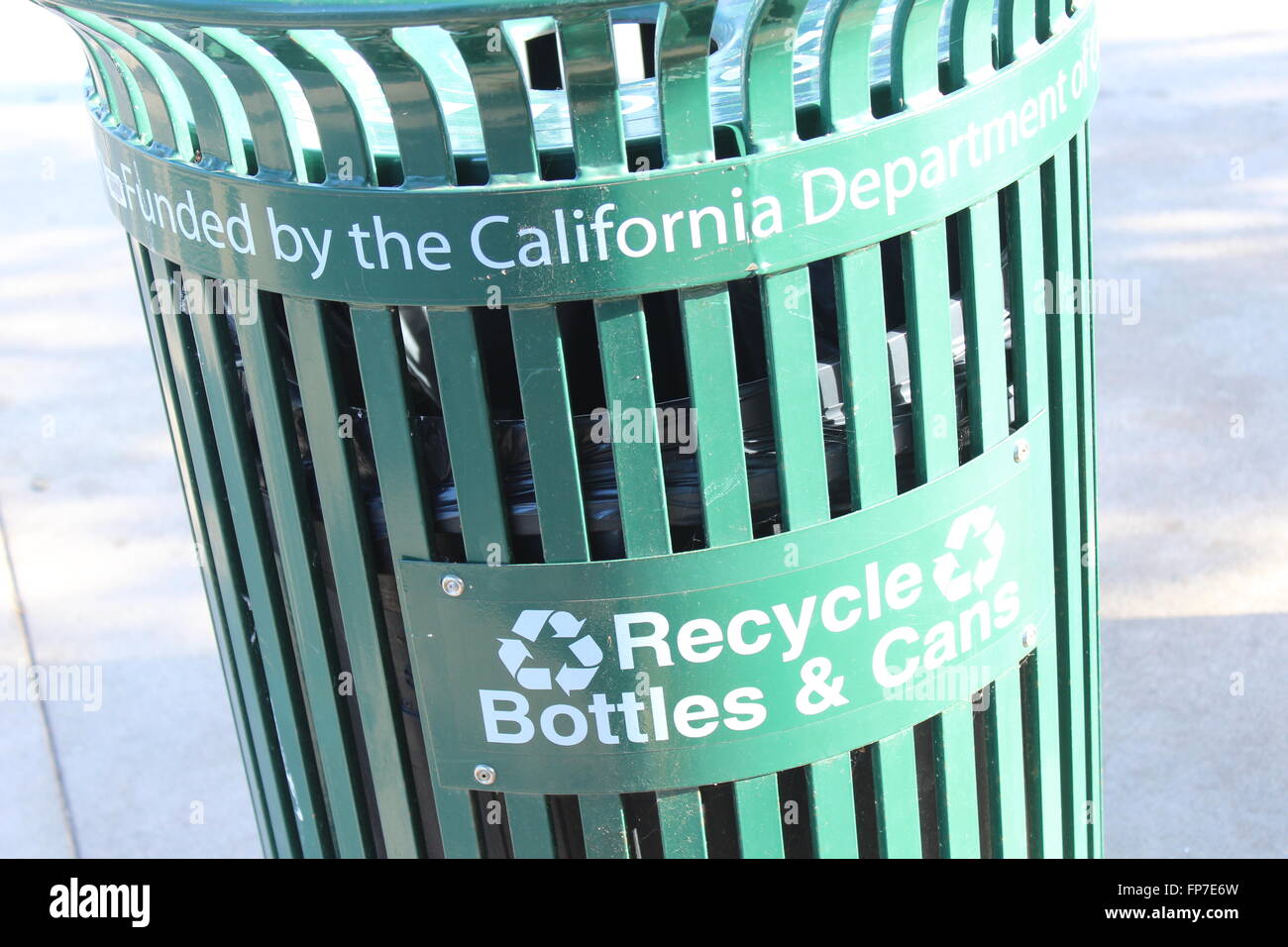 Bac de recyclage vert Banque D'Images