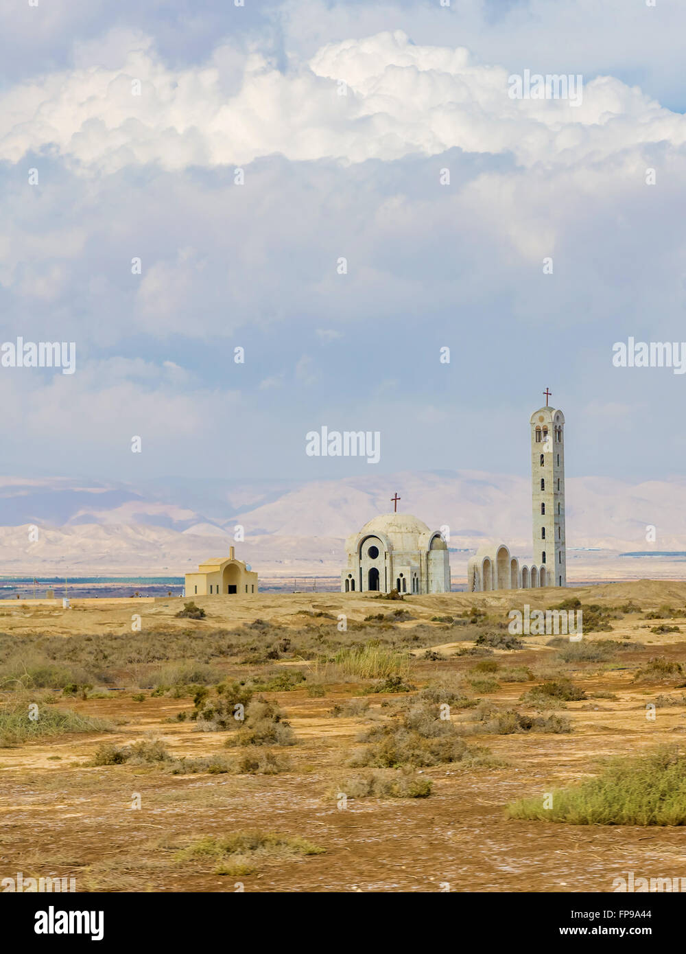 Églises au Site du Baptême, la Jordanie. Banque D'Images