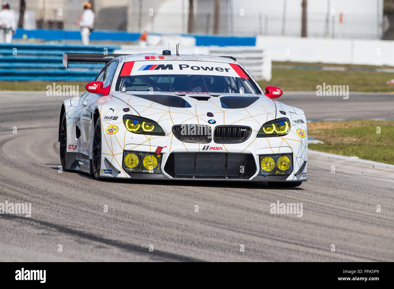 Sebring, en Floride, USA. Mar 17, 2016. L'équipe BMW Rll races à travers la tourne à la Mobil 1 12 Heures de Sebring Sebring International Raceway à Sebring, Floride. Credit : csm/Alamy Live News Banque D'Images