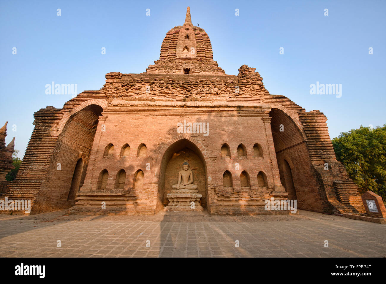 Temple de Bagan en fin d'après-midi, lumière, Bagan, Myanmar Banque D'Images