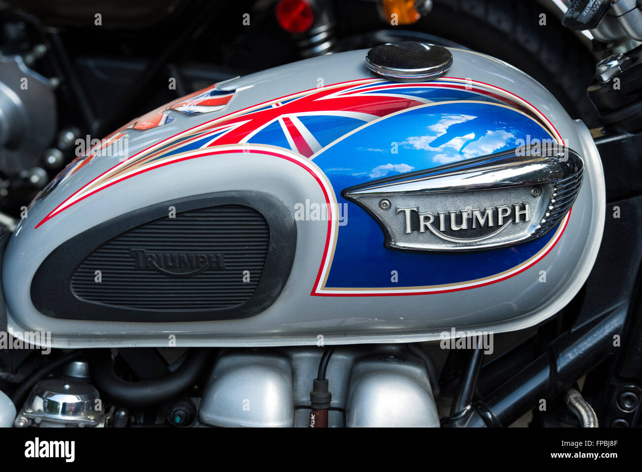 Moto Triumph Union Jack à l'essence. Moto classique britannique Banque D'Images