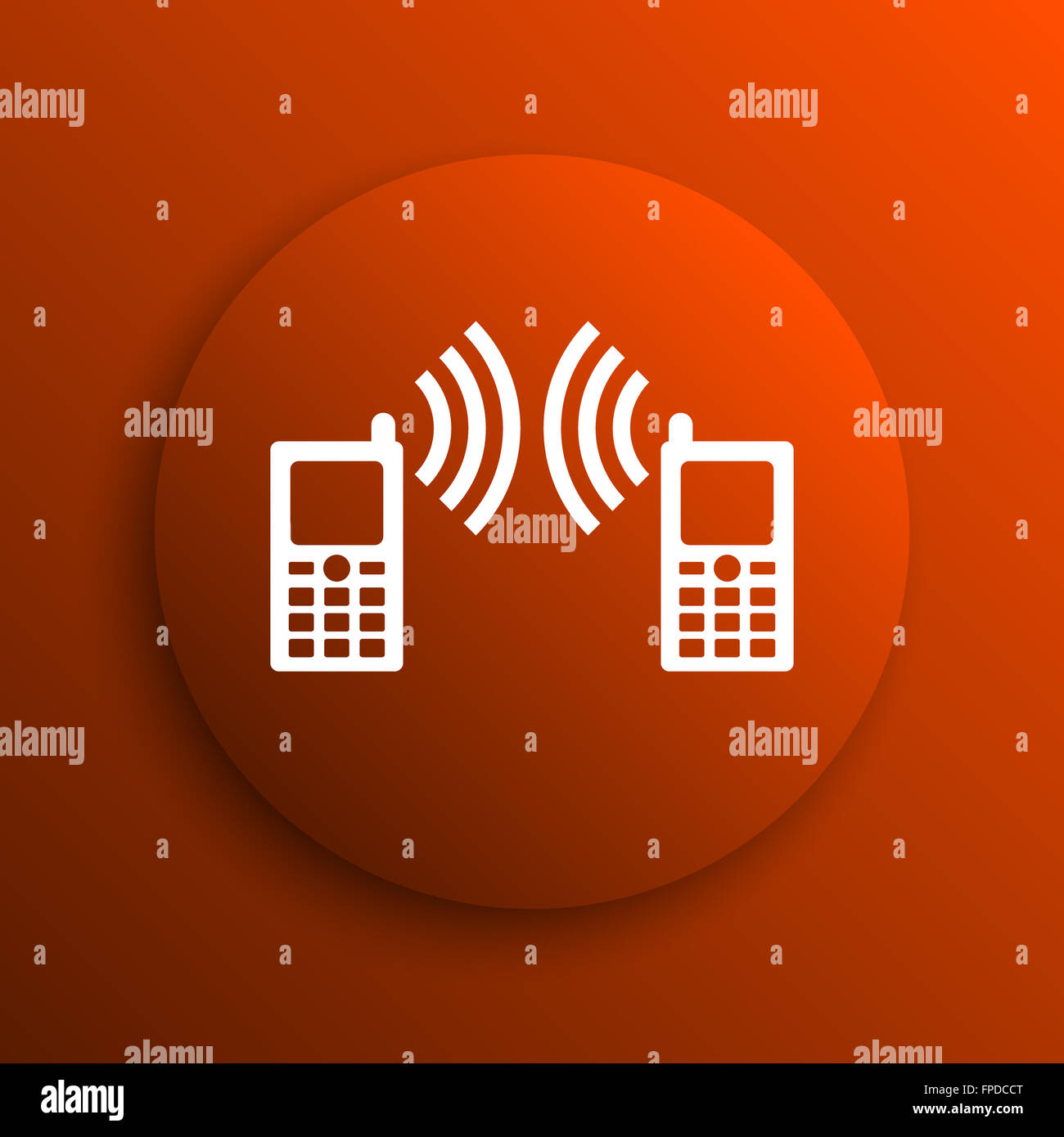 Icône de communication. Bouton Internet sur fond orange Banque D'Images