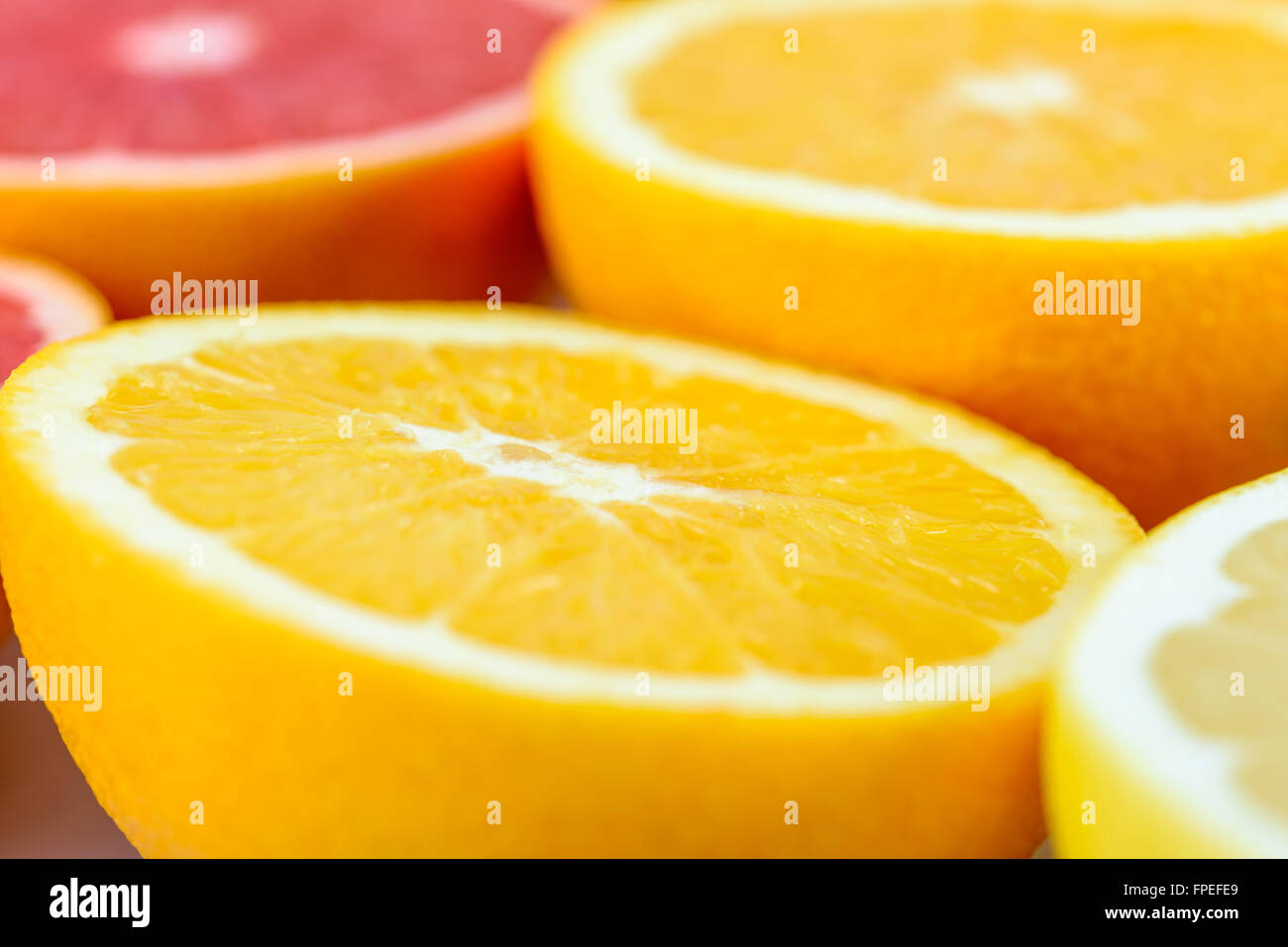 Les oranges rouges, oranges et Pamplemousse Tranches d'agrumes Banque D'Images