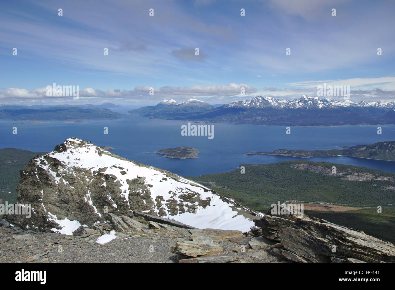 Vue du Cerro Guanaco sur le canal de Beagle, Parc National Terre de Feu, Argentine Banque D'Images