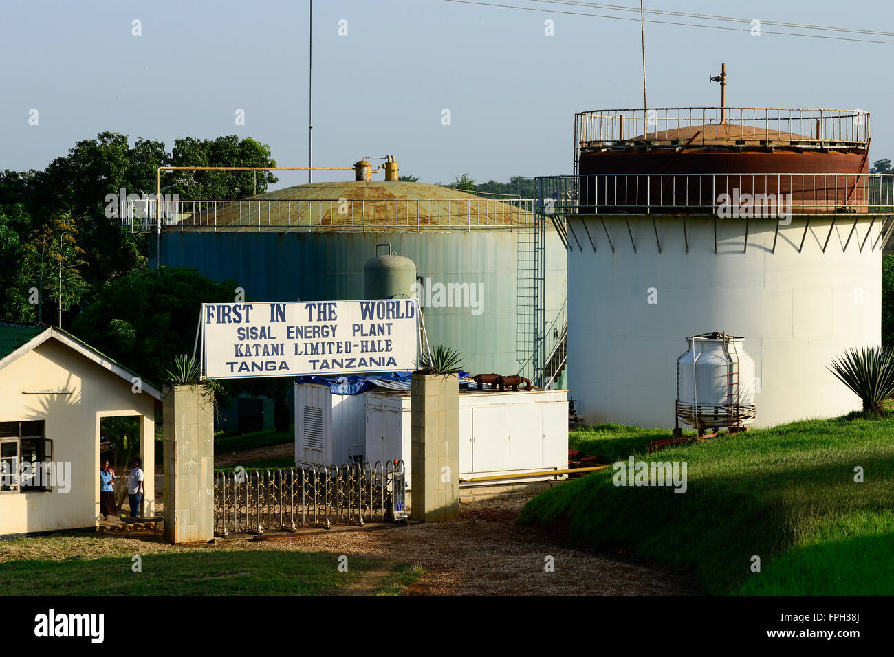 Tanga, Tanzanie Katani Ltd de biogaz dans la région de Hale, le reste de la pâte à partir de fibres et de la production de sisal est utilisée pour la fermentation pour produire du biogaz / TANZANIE Tanga, Biogasanlage Katani, aus den resten der Produktion Sisal wird gewonnen biogaz Banque D'Images