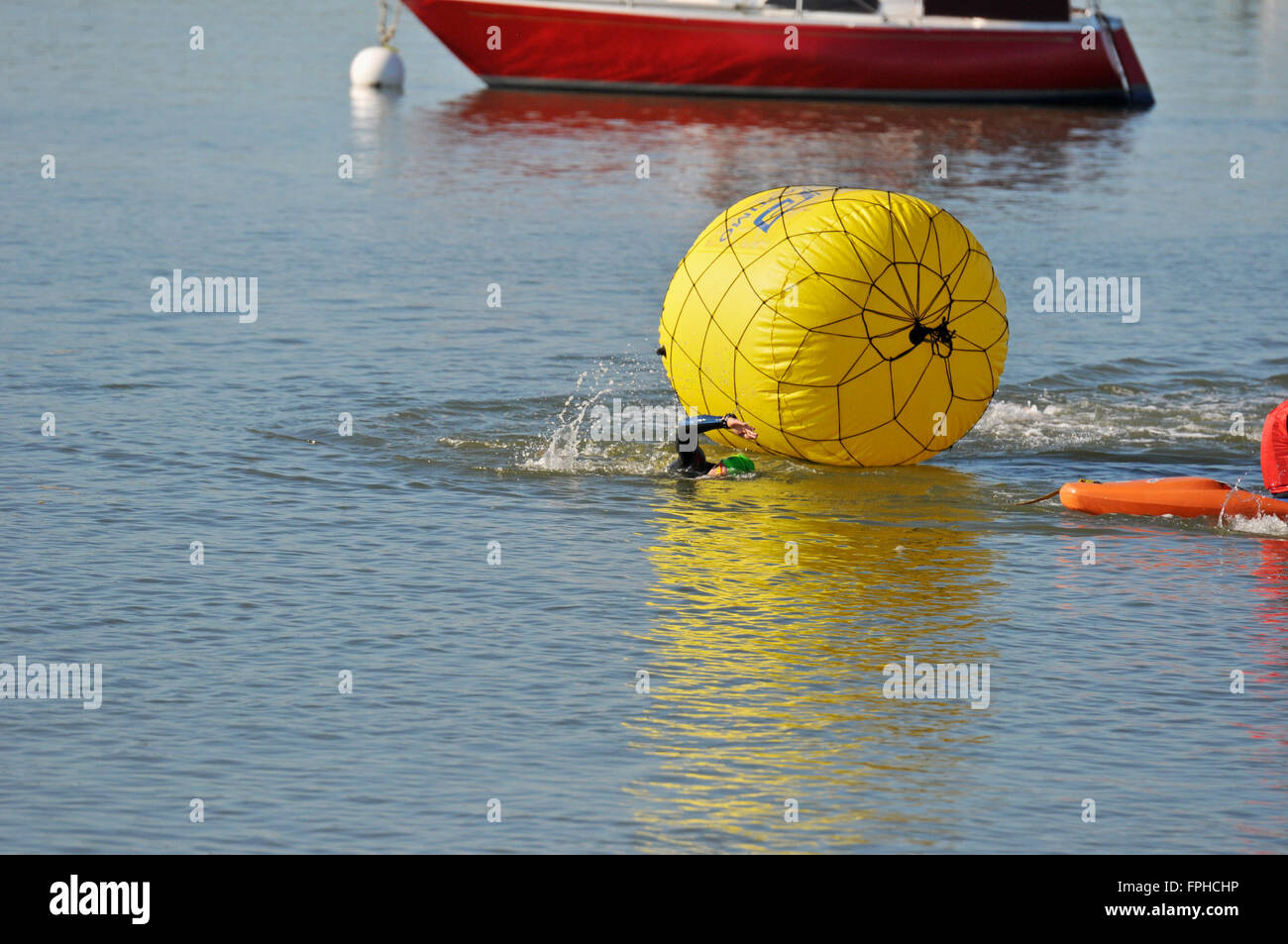 Triathlon à l'Fambridge Yacht Haven, Essex. Organisé par Dengie Événements. Banque D'Images