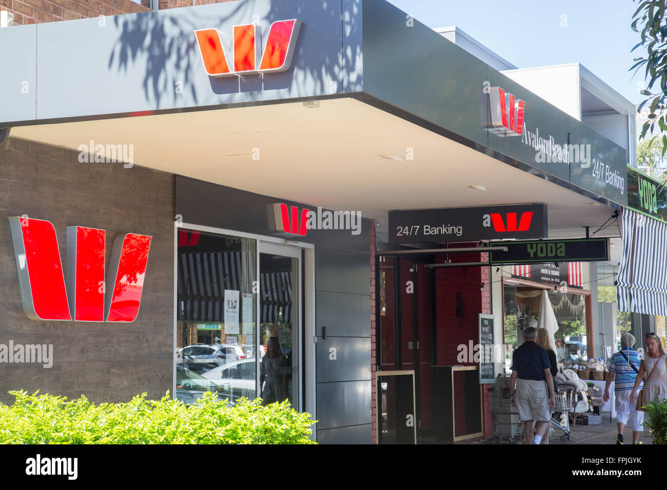 Succursale de la banque Westpac à Avalon Beach, Sydney, Nouvelle-Galles du Sud, Australie Banque D'Images