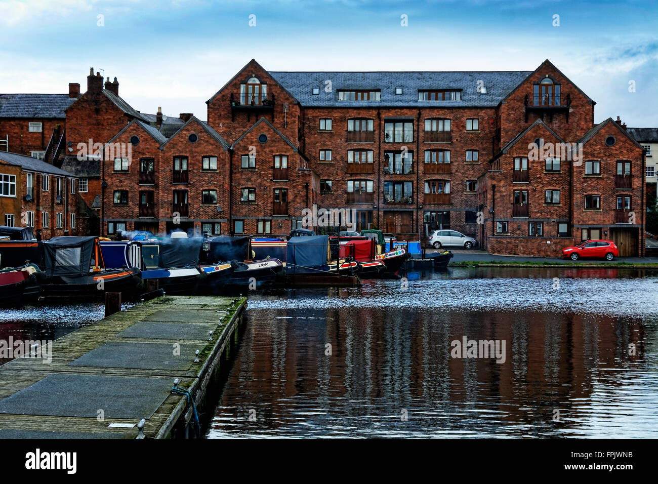 L'entreposage et l'asile au port d Stouport sur Severn où sont amarrés les barges inactifs hors saison Banque D'Images
