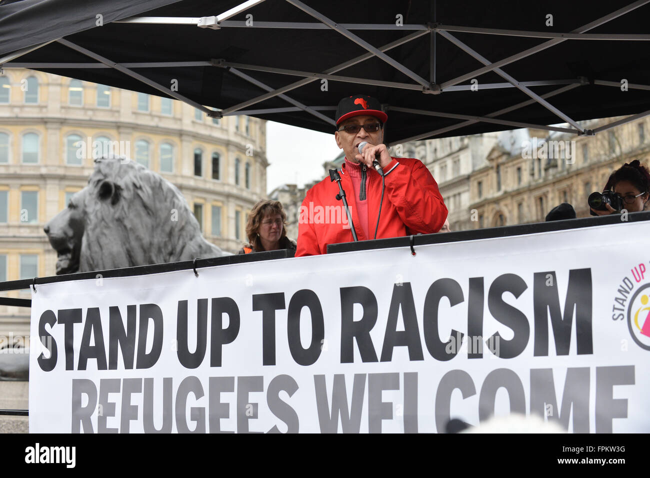 Trafalgar Square, Londres, Royaume-Uni. 19 mars 2016. Lee Jasper. La lutte contre le racisme, les réfugiés de l'ONU mars Bienvenue et rallye à travers le centre de Londres à Trafalgar Square Crédit : Matthieu Chattle/Alamy Live News Banque D'Images