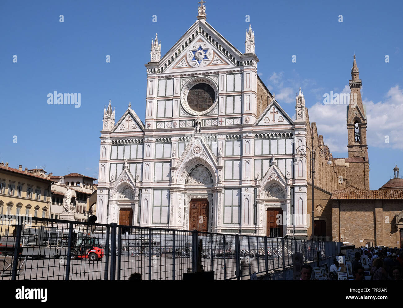 La basilique de Santa Croce (Basilique de la Sainte Croix) - La célèbre église franciscaine à Florence, Italie Banque D'Images