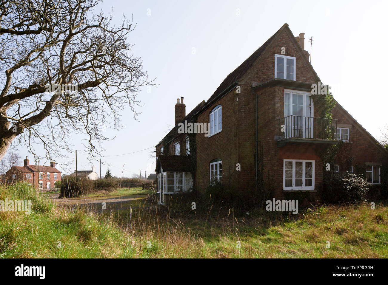 Le Berkeley, un pub historique dans un bâtiment vernaculaire, à Purton, South Gloucestershire, près de la rivière Severn. Banque D'Images