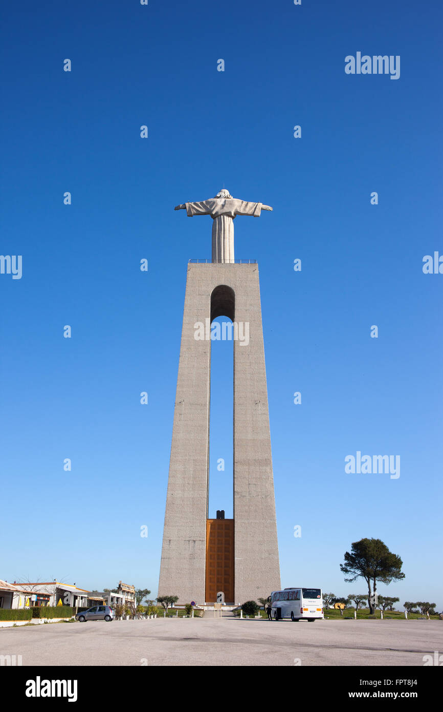 Christ Roi (Cristo Rei) monument à Almada, Portugal, Sanctuaire National Banque D'Images
