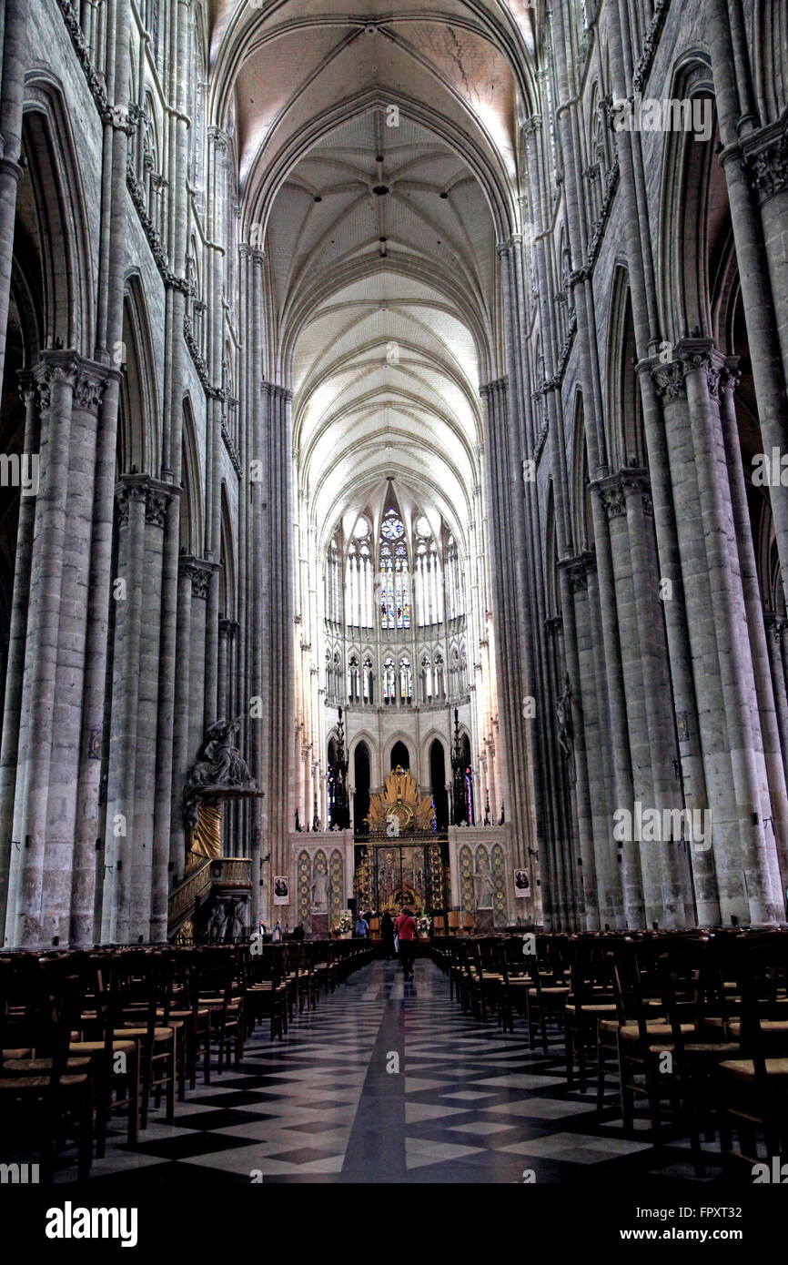 Nef de la cathédrale de Bayeux, Normandie, France Banque D'Images