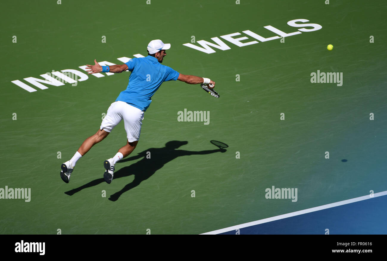 20 mars 2016 : Novak Djokovic en action comme il bat Milos Raonic du Canada dans la finale de l'ATP au cours de l'Open Day BNP 2016 à Indian Wells Tennis Garden à Indian Wells, en Californie, John Green/CSM Banque D'Images