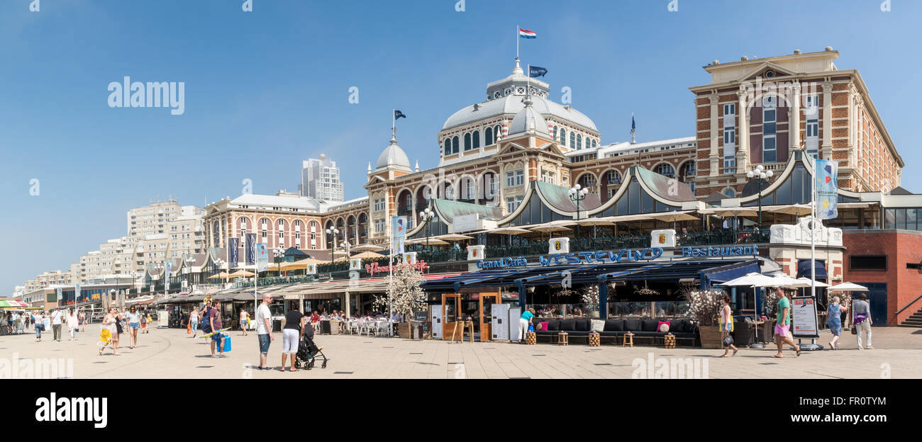 Hôtel Kurhaus et promenade du bord de mer de Scheveningen à La Haye, Pays-Bas Banque D'Images