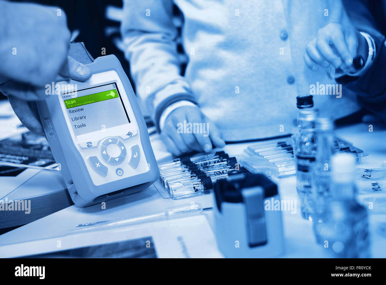 Raman spectroscopy Banque de photographies et d’images à haute ...