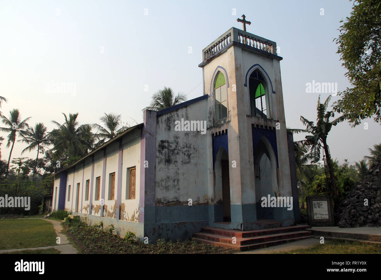 Église catholique en Baidyapur, Bengale occidental, Inde le 02 décembre 2012. Banque D'Images
