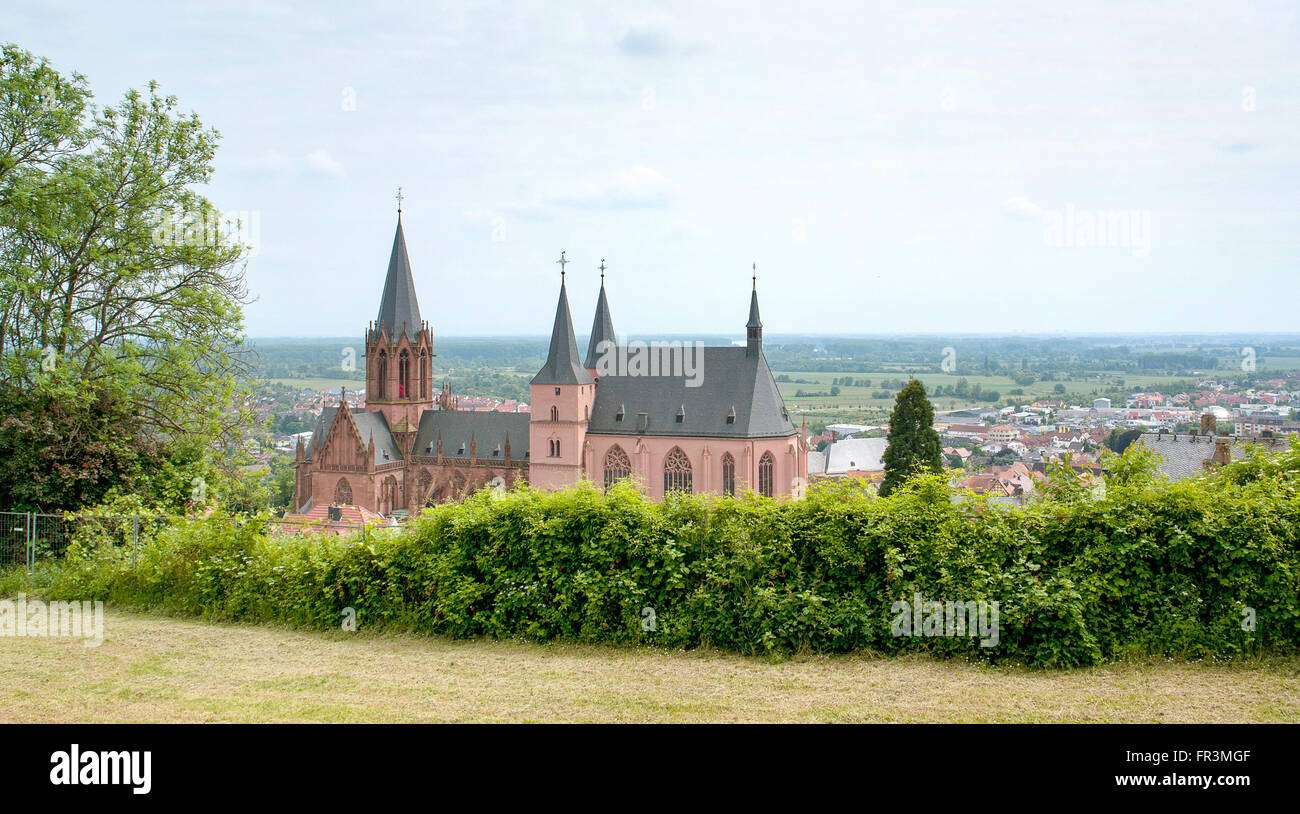Oppenheim avec Katharinenkirche Mayence-bingen dans le district de Rhénanie-Palatinat en Allemagne Banque D'Images