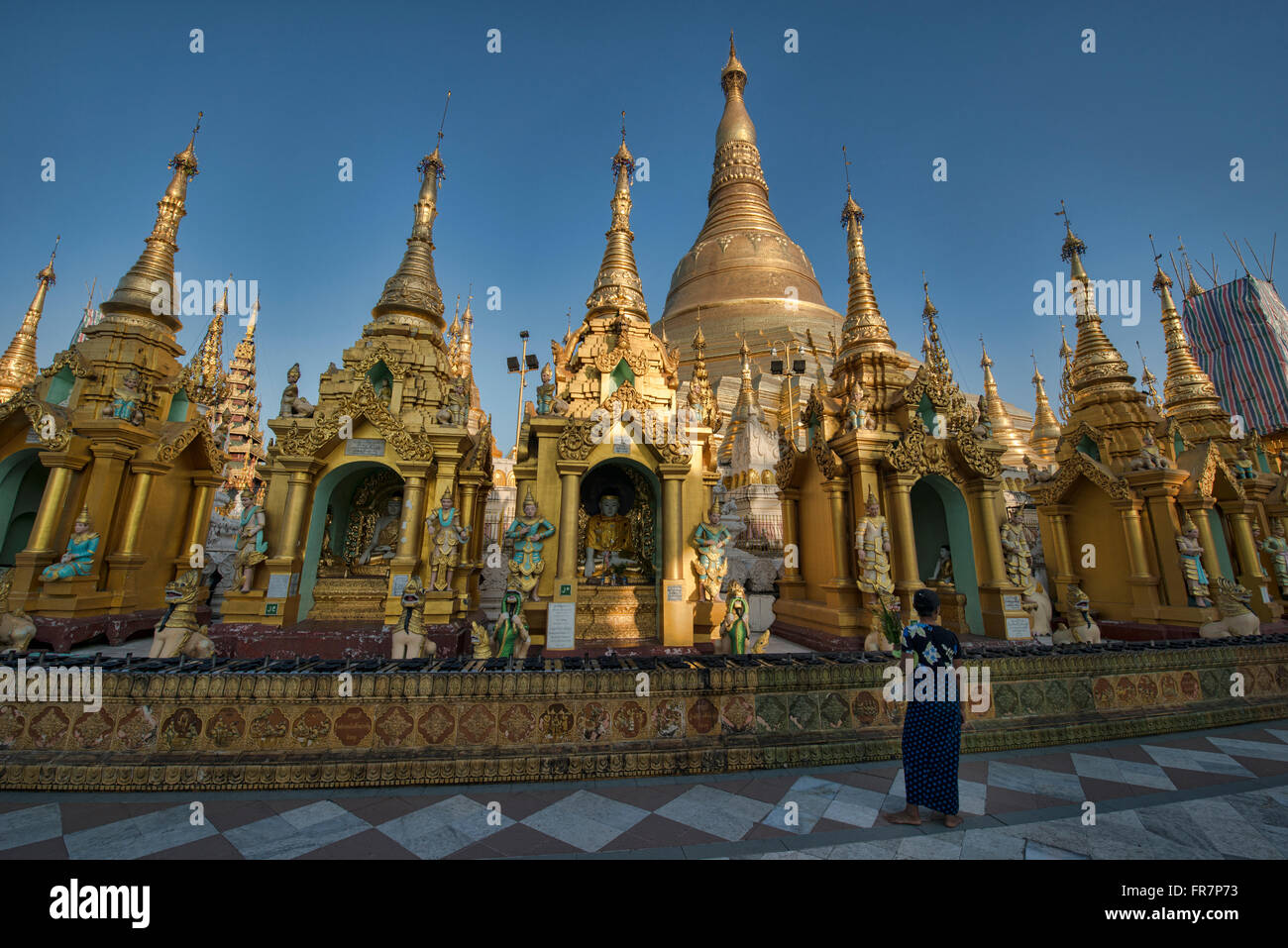 Paya Shwedagon d'or, le plus sacré de pèlerinage de Yangon, Myanmar Banque D'Images
