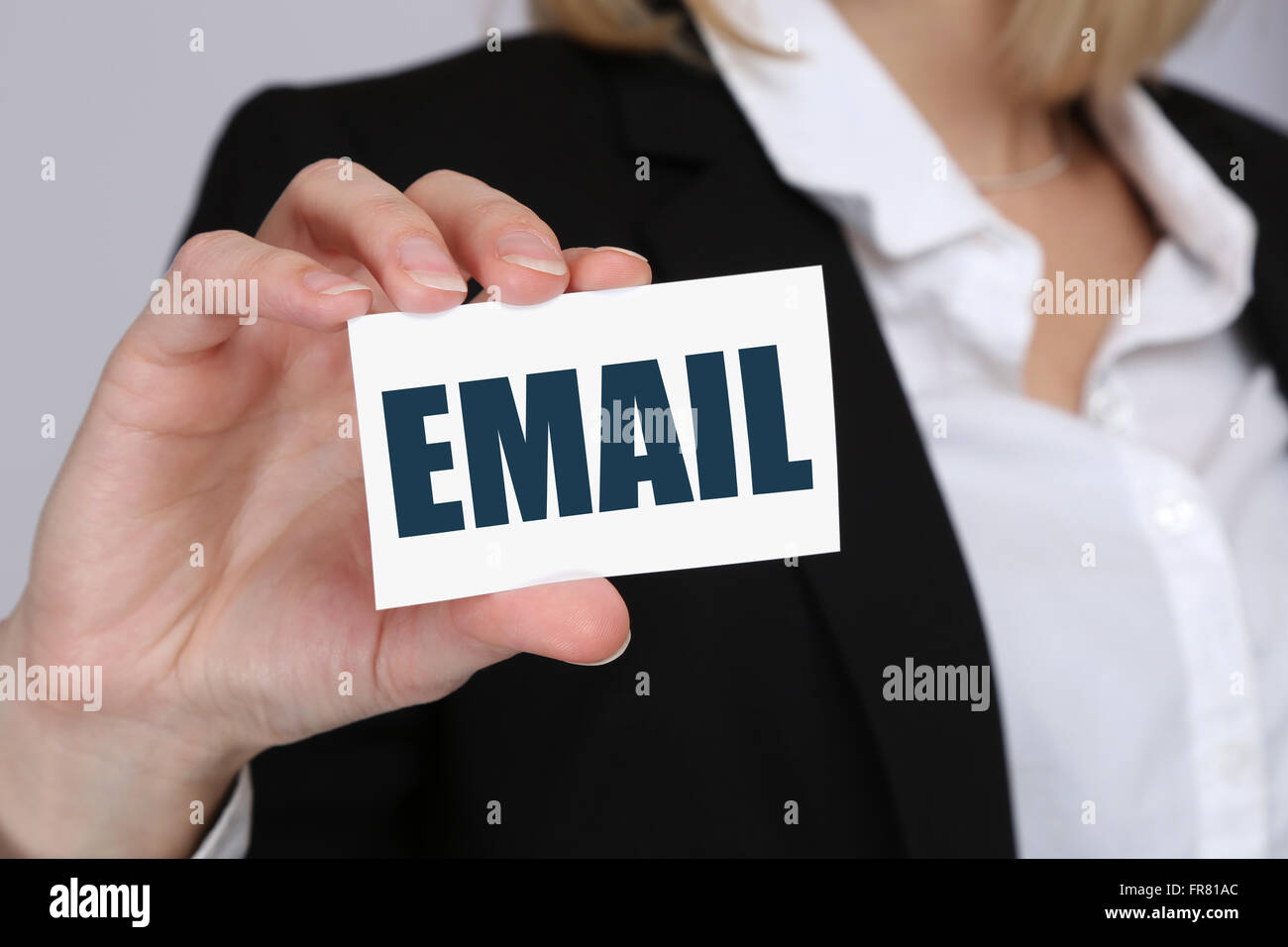 L'envoi d'e-mail E-mail via internet business concept sur ordinateur Banque D'Images L'envoi d'e-mail E-mail via internet business concept sur ordinateur Banque D'Images
