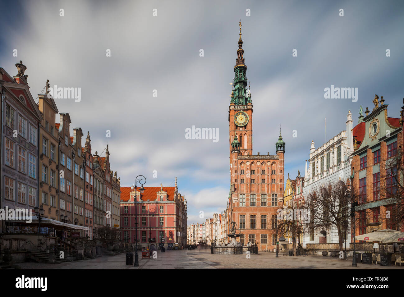 Dlugi Targ (Long Market ) dans la vieille ville de Gdansk, Pologne. Hôtel de ville historique dans l'arrière-plan. Banque D'Images