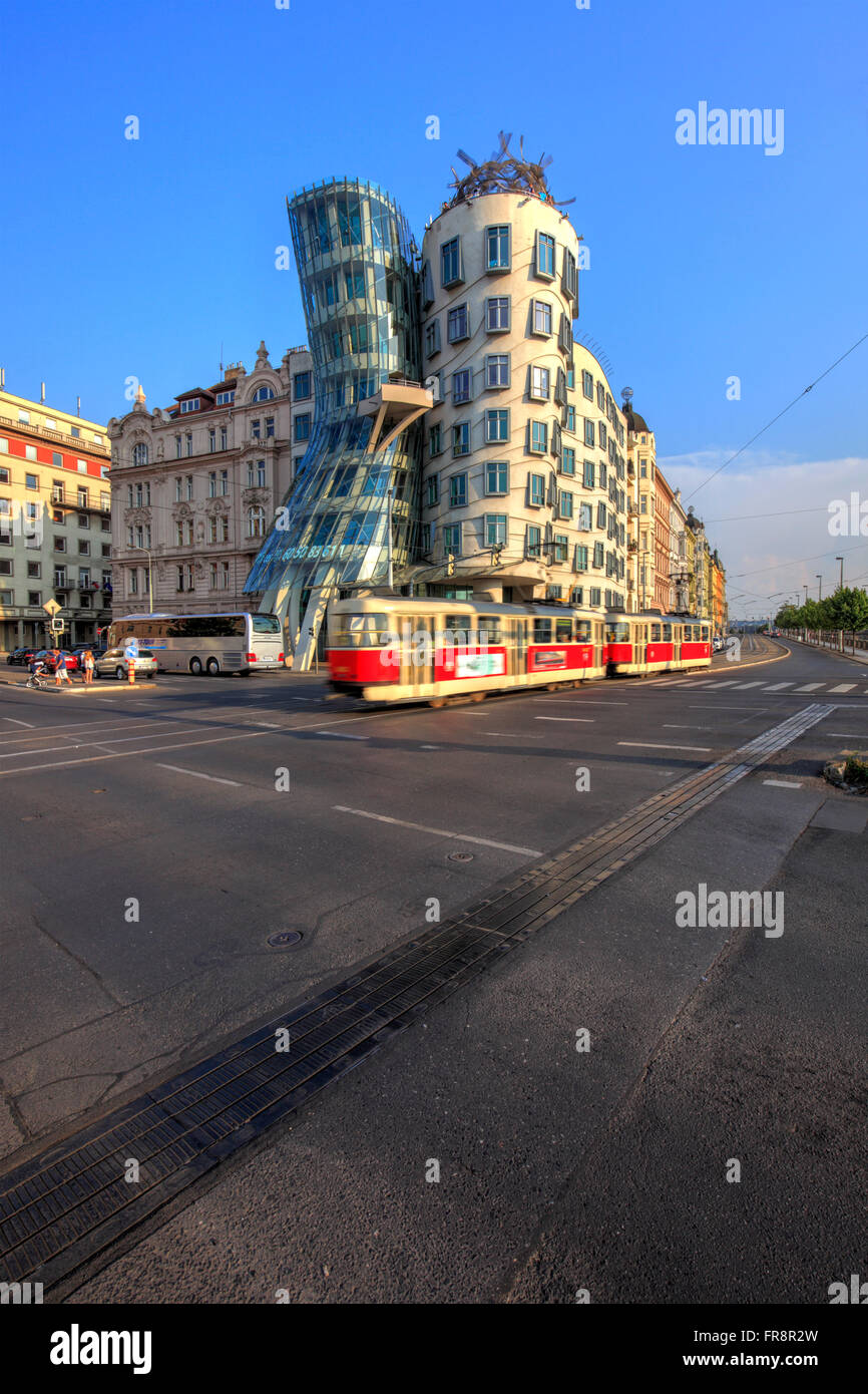 Maison dansante de Frank Gehry, Prague, République Tchèque Banque D'Images