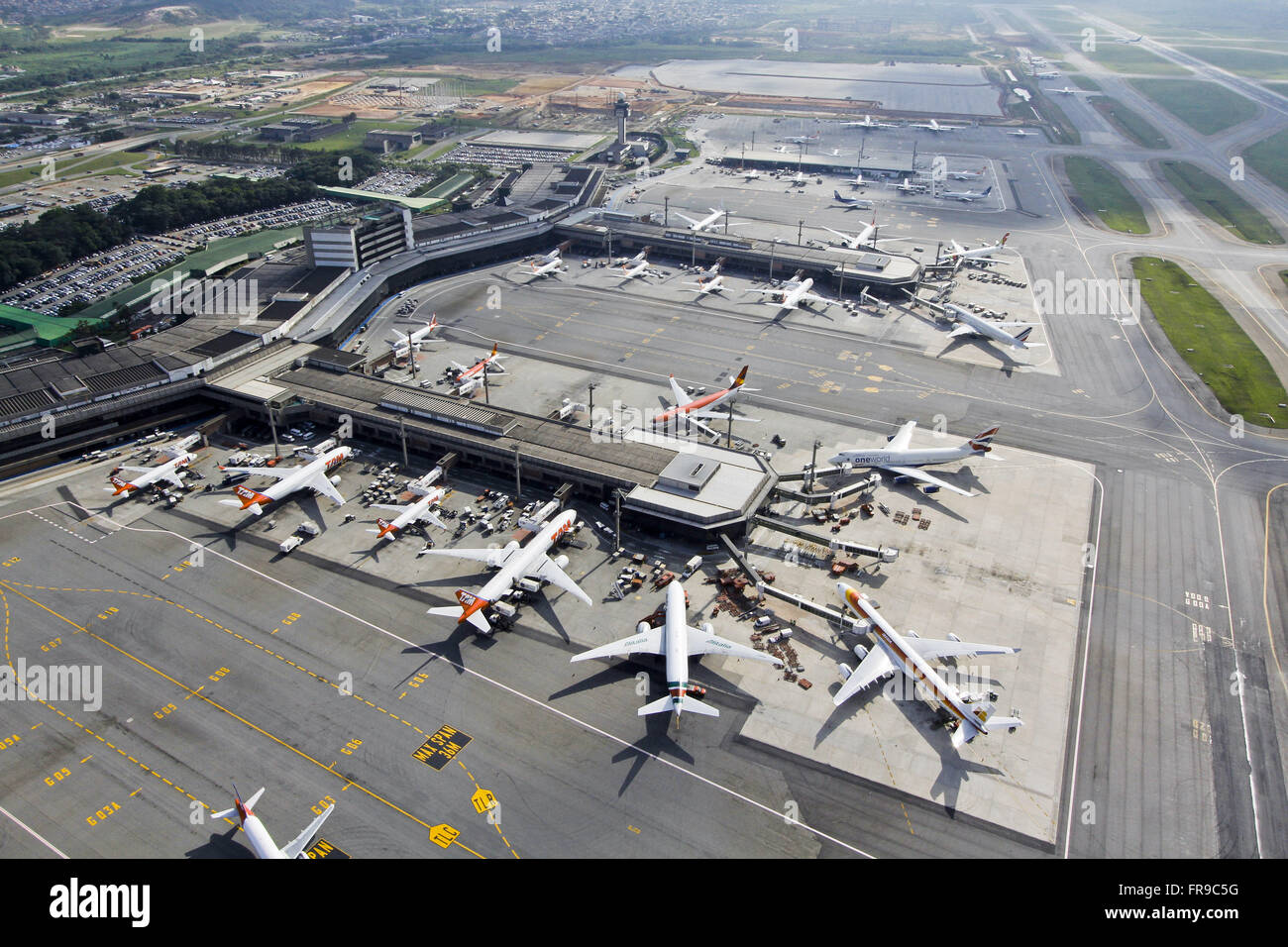 Vue aérienne de Sao Paulo / l'Aéroport International de Guarulhos - Governador Andre Franco Montoro Banque D'Images