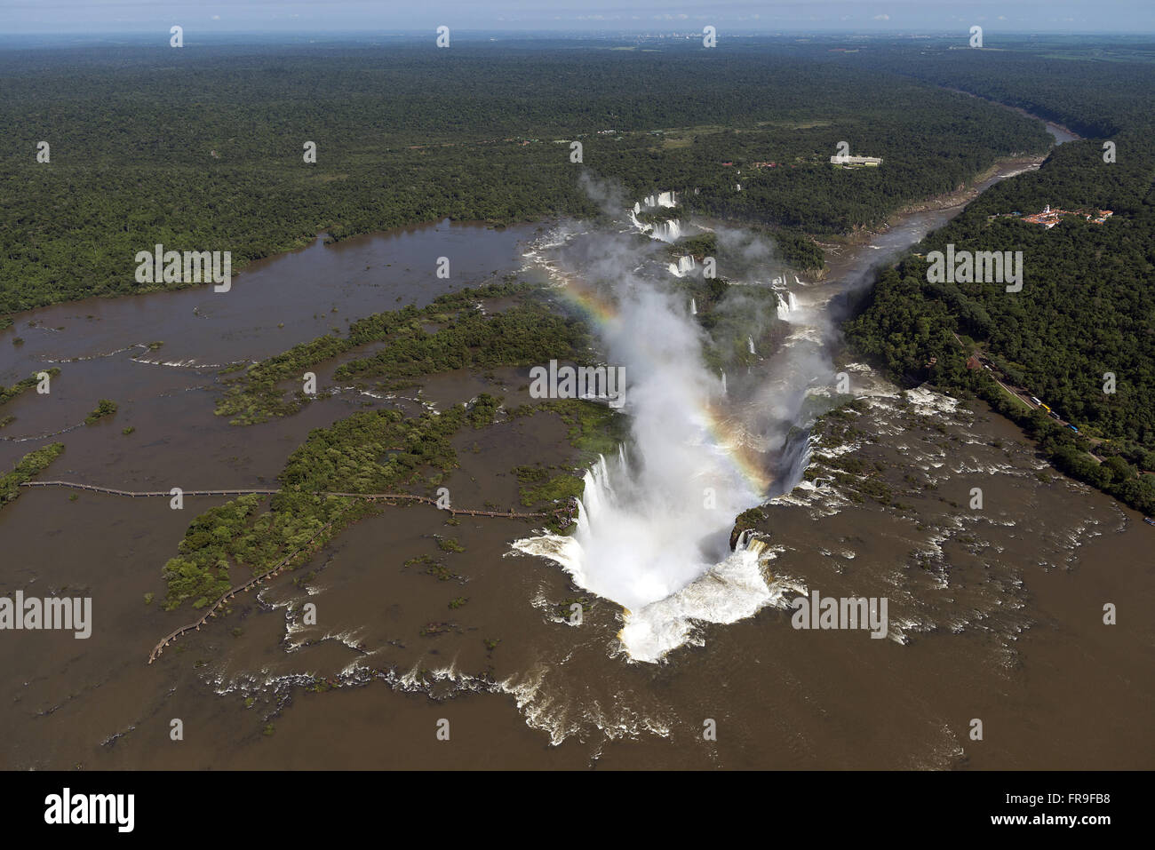 Vue aérienne de la Gorge du Diable tombe dans le Parc National d'Iguaçu Banque D'Images