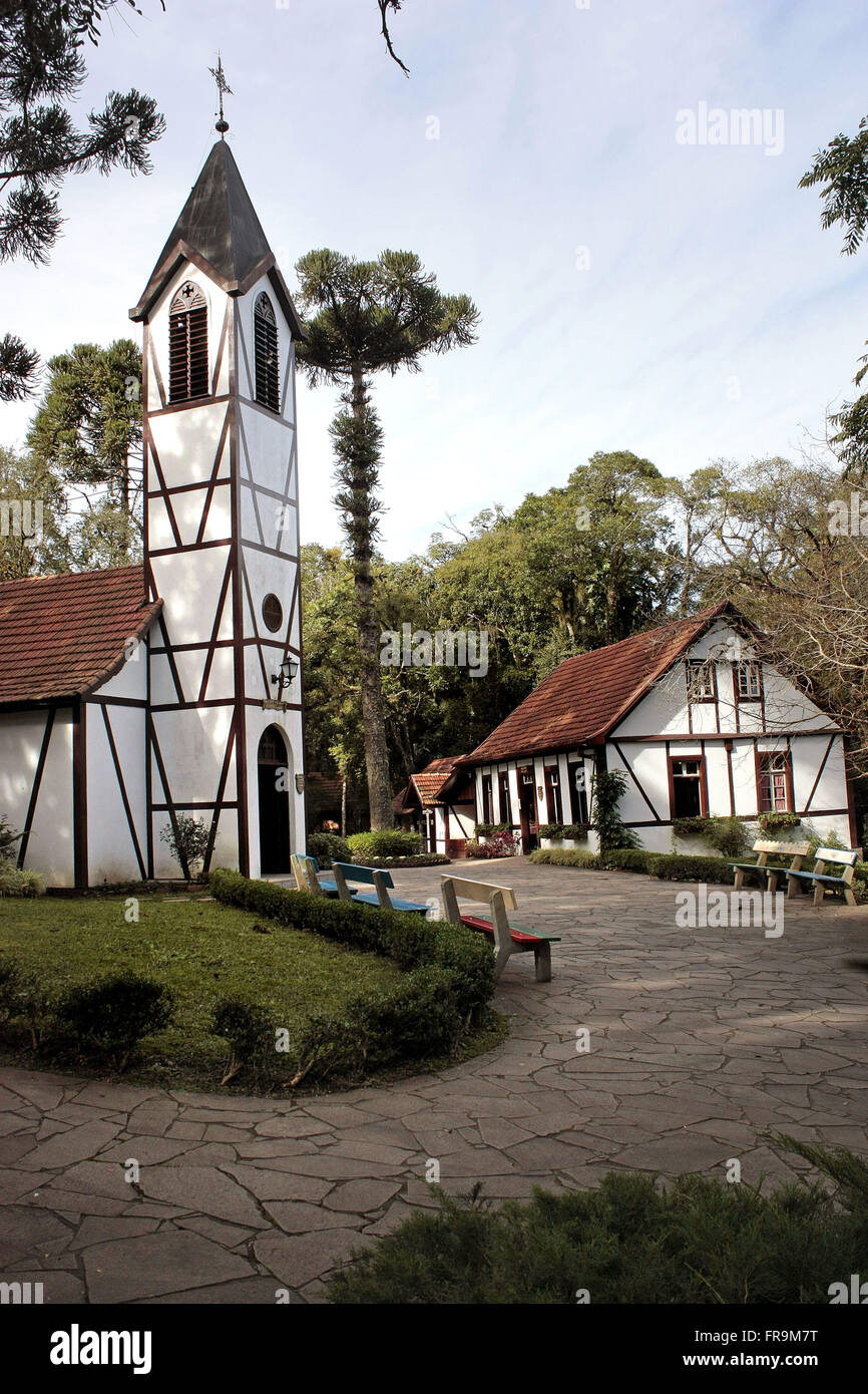 L'église et de la maison à pans de bois - Village Park City Immigrant Nova Petropolis Banque D'Images