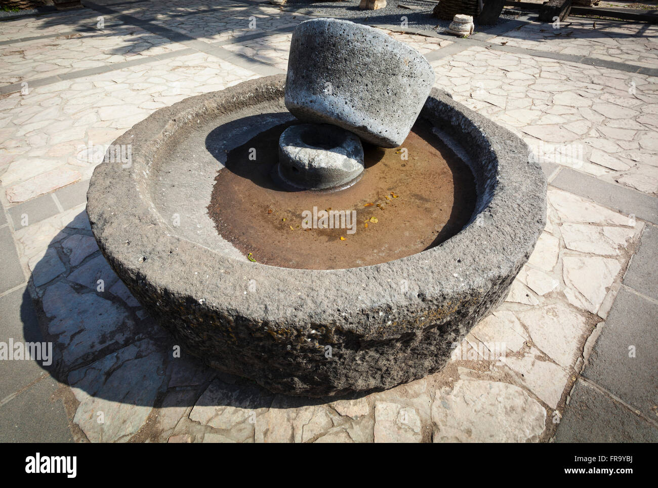 Meule ronde Banque de photographies et d’images à haute résolution - Alamy