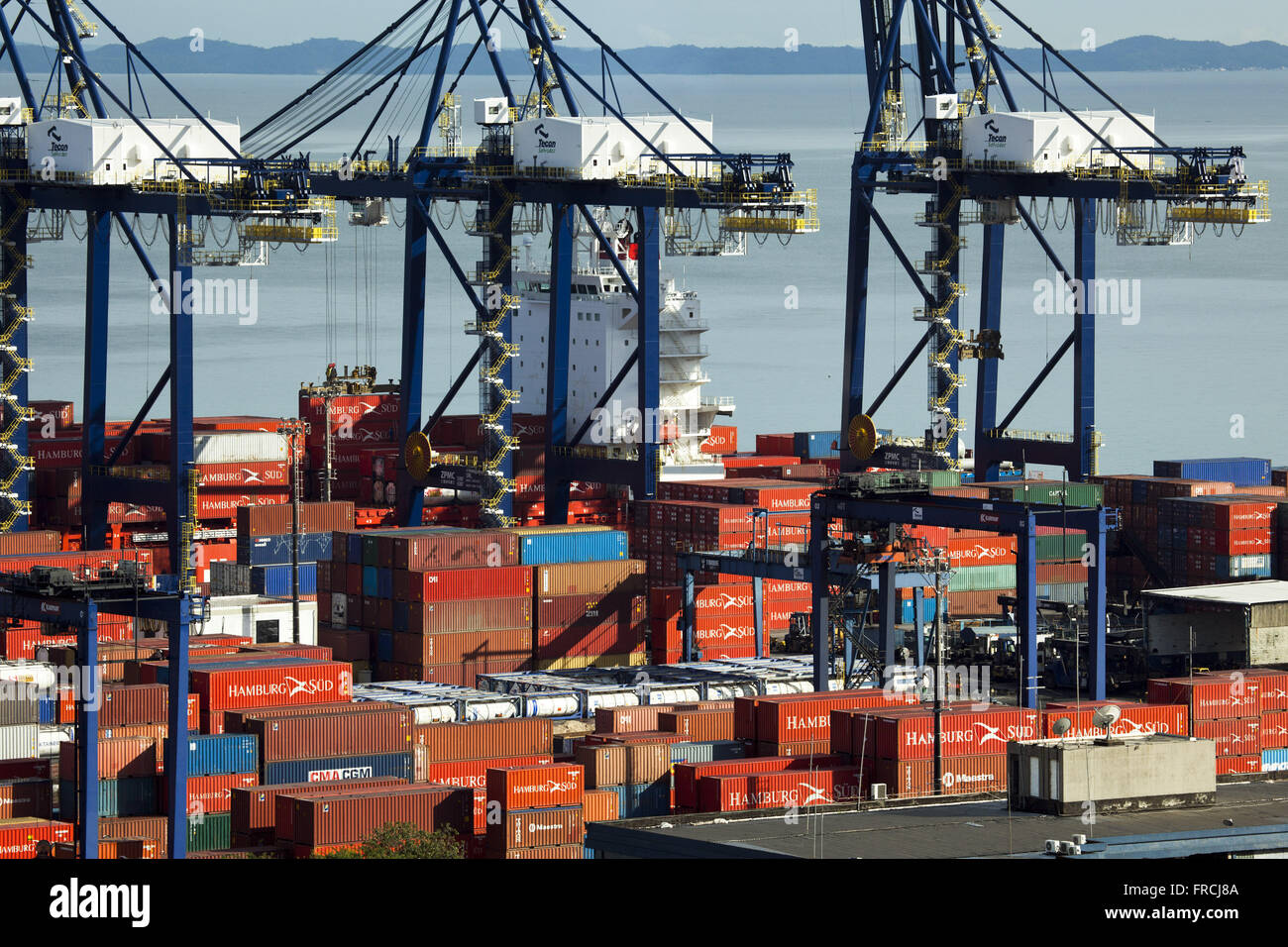 Conteneurs au port de Salvador Banque D'Images