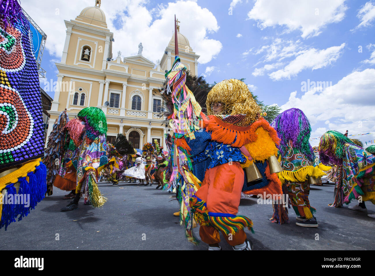 Présentation du groupe Maracatu Cambinda la nouvelle forêt en partie folklorique Rural Maracatu Banque D'Images