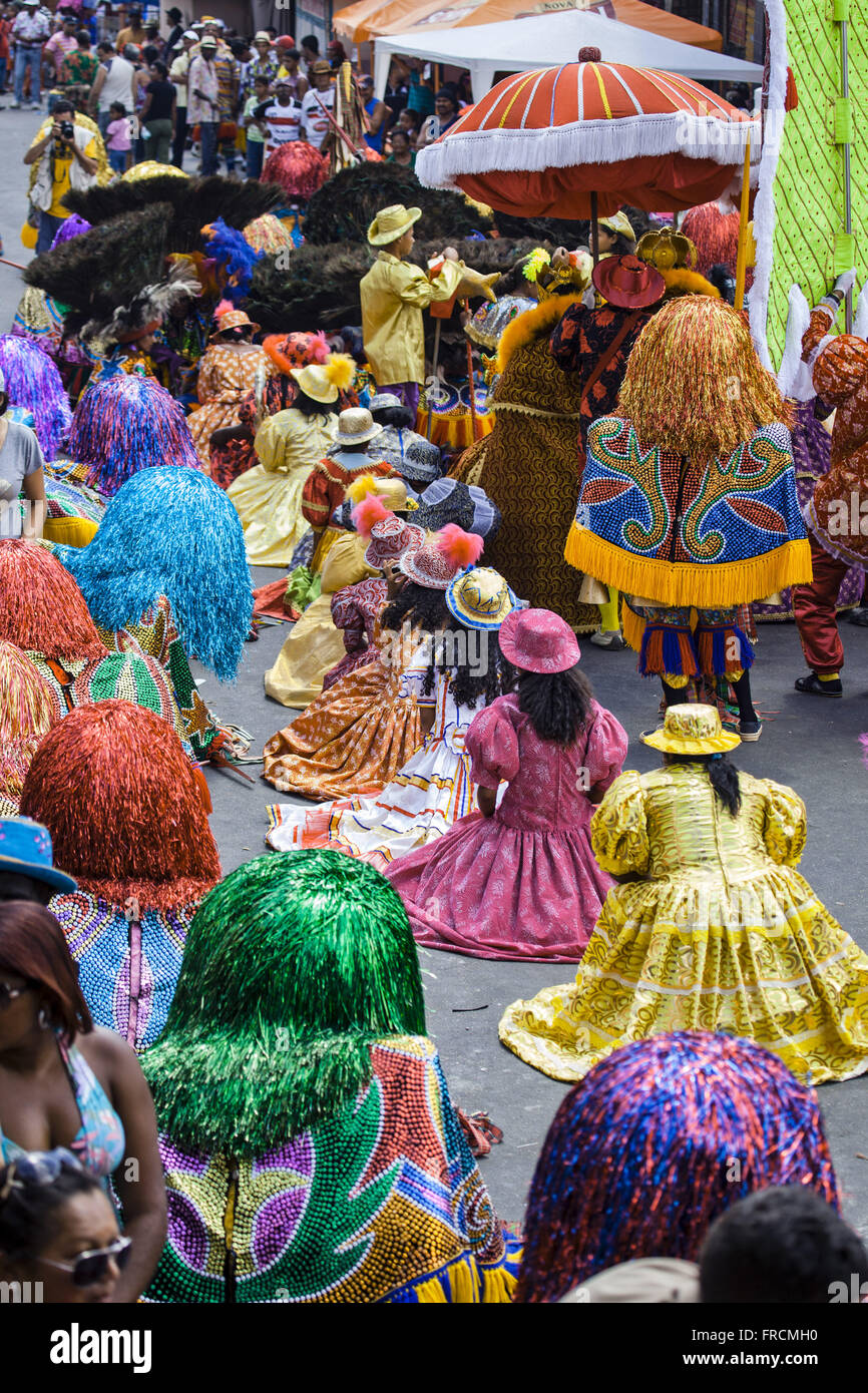 Présentation en partie folklorique Maracatu Rural - également connu sous le nom de Maracatu de Baque Loose Banque D'Images