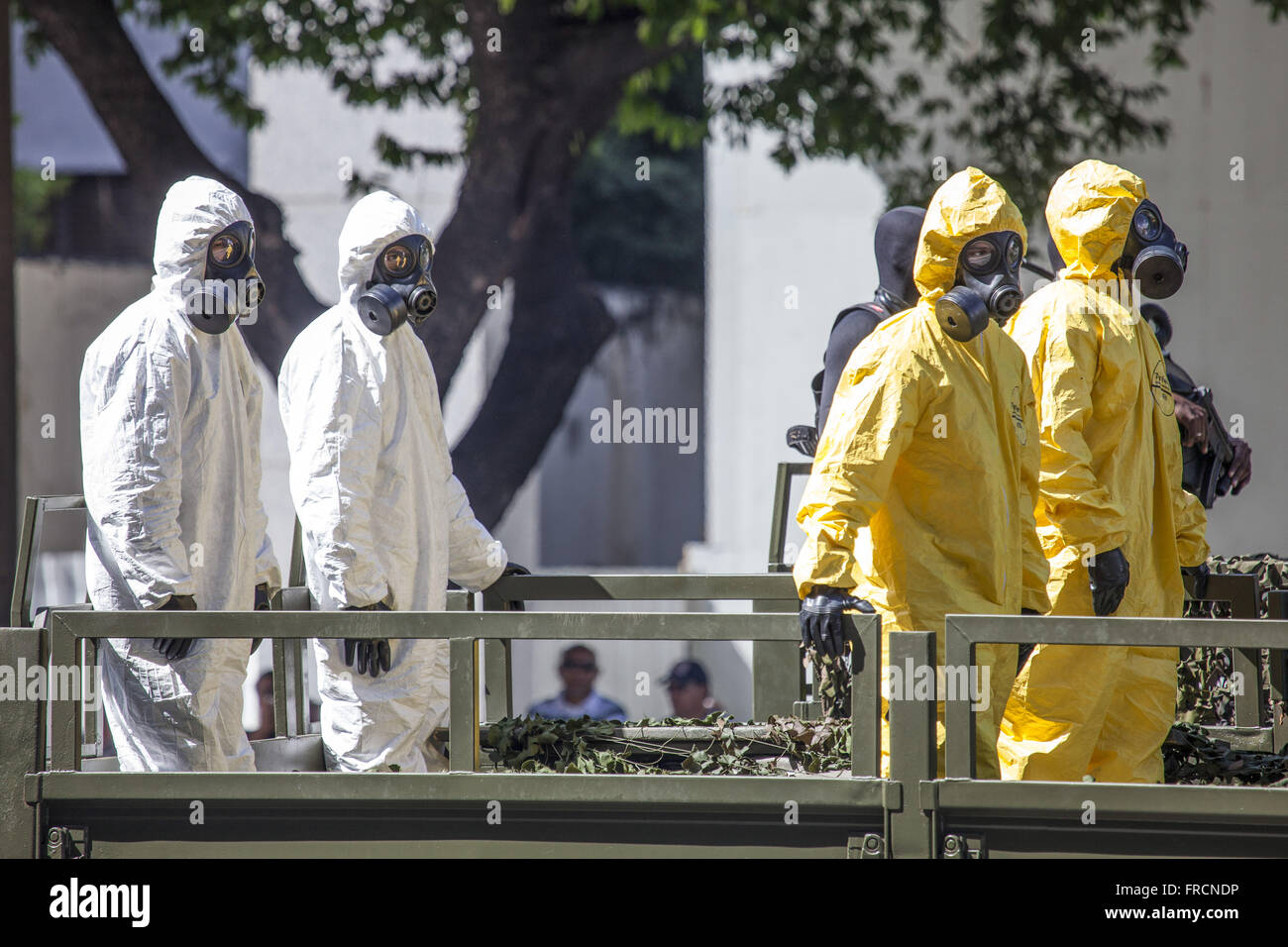 Brigade de défense chimique, biologique, radiologique et nucléaire paradant dans Independence Day Banque D'Images