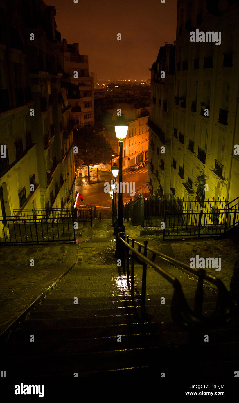 Morceau de nuits à Paris - 03/11/2012 - - l'escalier qui mène au Sacré Coeur de Montmartre - Sylvain Leser / Le Pic Banque D'Images