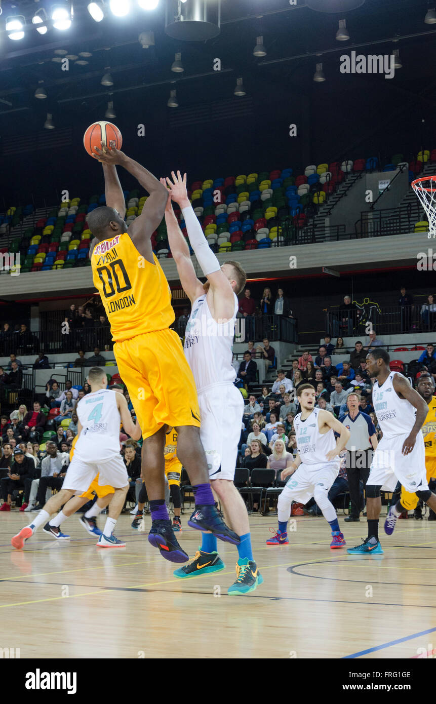 Londres, Royaume-Uni. 22 mars 2016 Londres a eu des Lions sur Surrey à l'Copperbox Scorchers à Londres. Les Lions de Londres est sorti victorieux. Credit : Ilyas Ayub/ Alamy Live News Banque D'Images