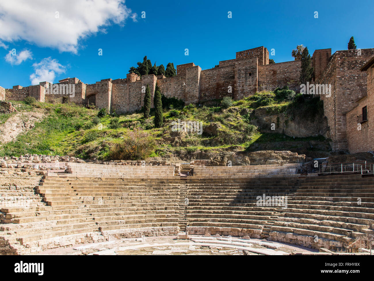 L'amphithéâtre romain et la forteresse Alcazaba, Malaga, Andalousie, Espagne Banque D'Images